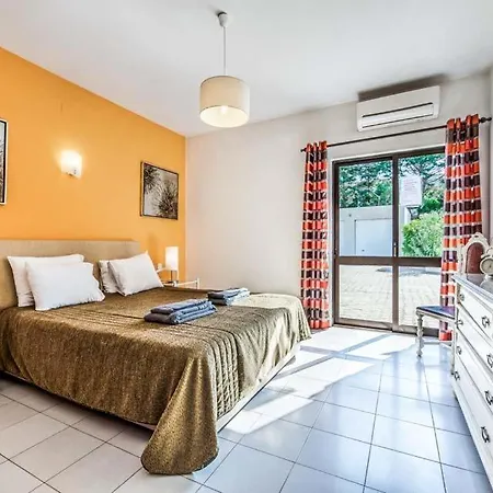 Gale Sleeps 10 Pool Air Con Wifi 别墅 Patroves